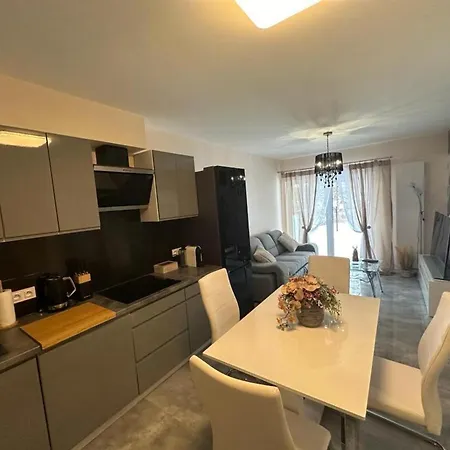 Gorska Osada 5 *